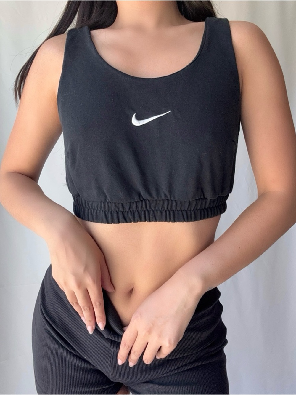 Nike Black Crop Top - Picture 2 of 3